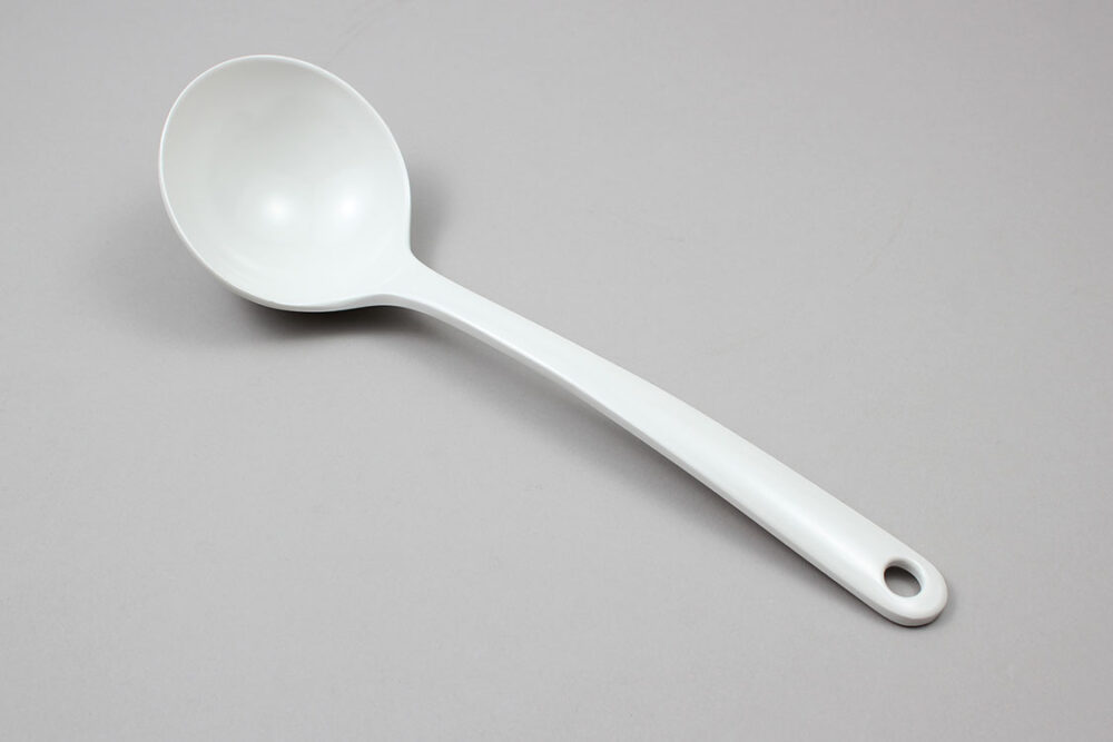 מצקת עגולה 30*9 מלמין לבן