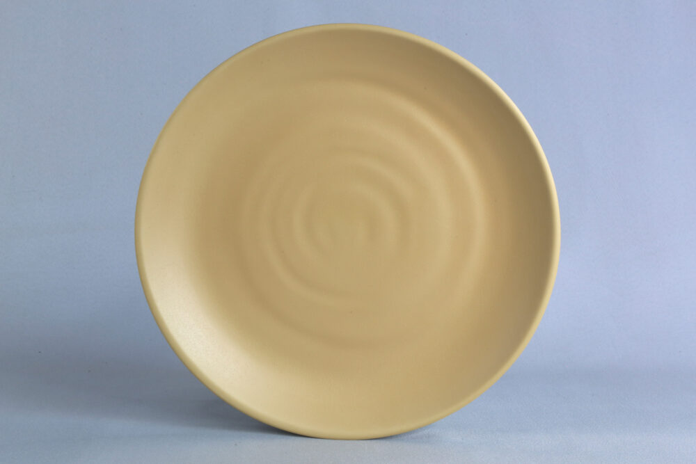 צלחת זן סהרה 28 ס"מ מלמין זהבהב