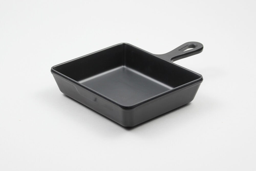 מחבת ריבועית 12.5 עם ידית שחורה ליטל שף