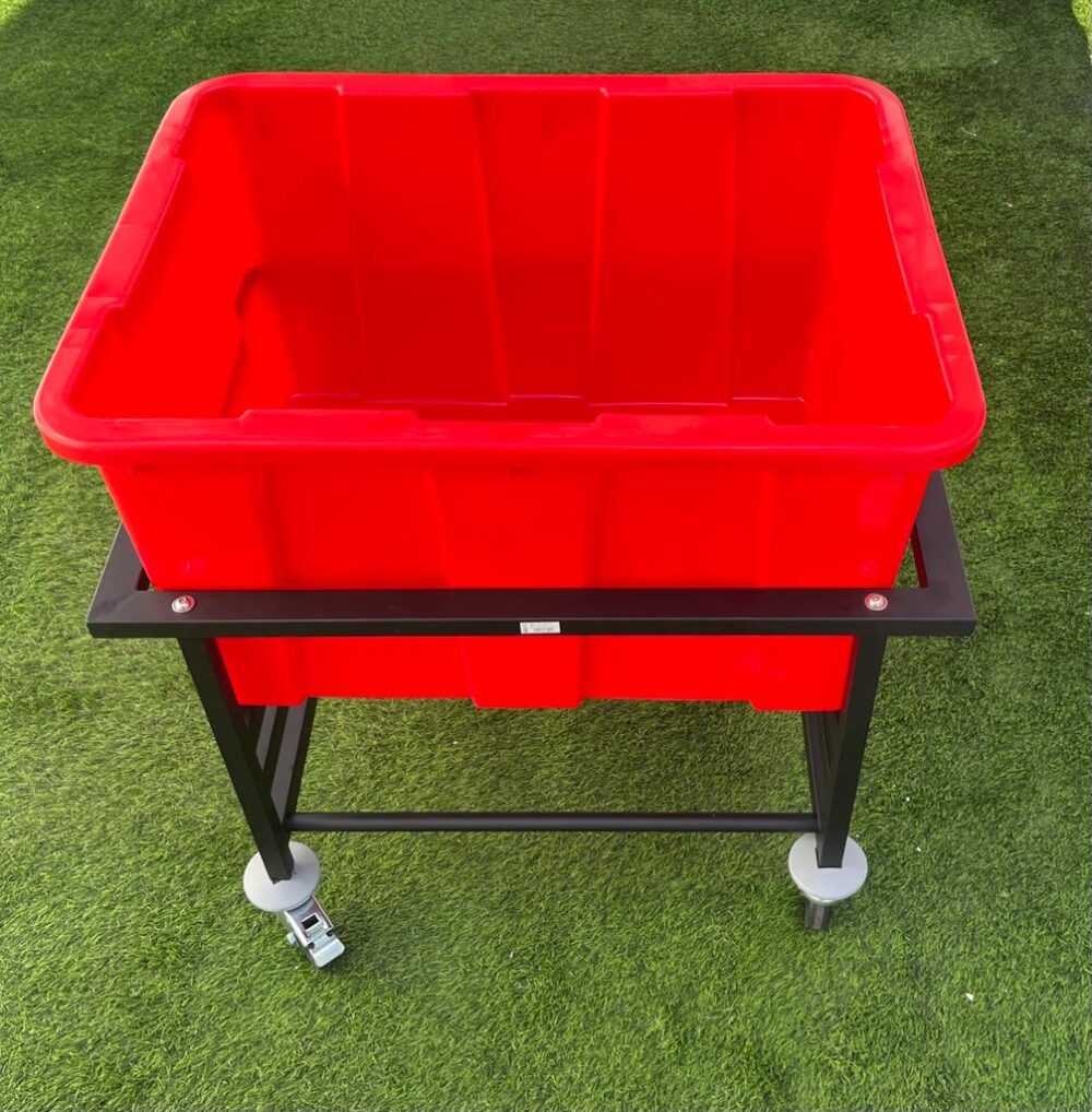 מיכל 130 ליטר + עגלה HD שחורה