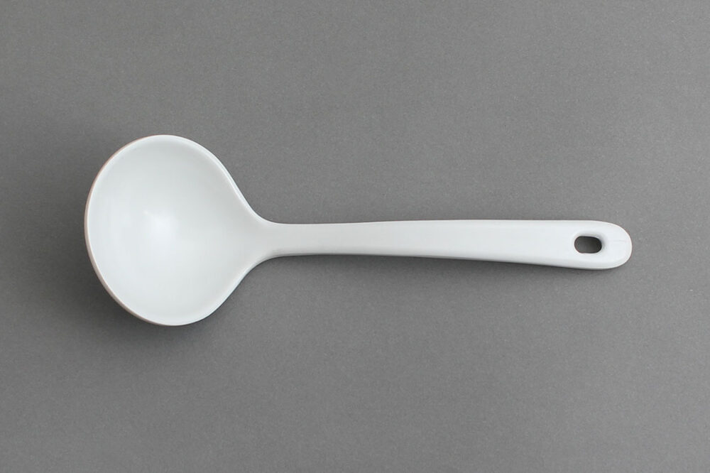 מצקת קטנה 6.5X17.5 מלמין לבן