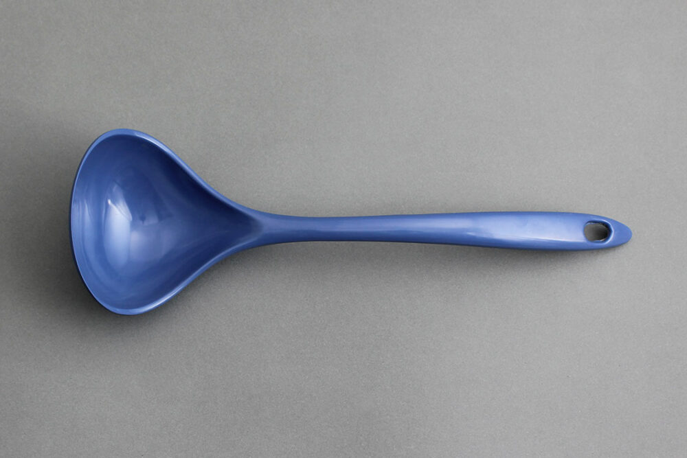 מצקת מלמין כחול