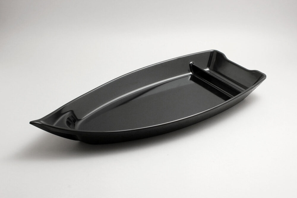 פלטת סירה קמומה 51*23.2*6.5 מלמין שחור