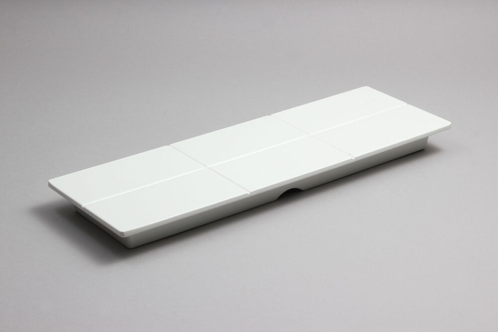 פלטה מלבנית מוגבהת קמומה 33*10.9*2.5 מלמין לבן